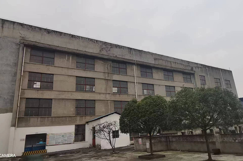 改造前的廠房側(cè)面外貌情況